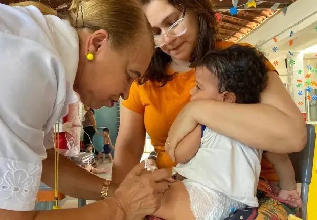 Vacinas de rotina e campanha podem ser encontradas nos postos de saúde e unidades móveis em João Pessoa