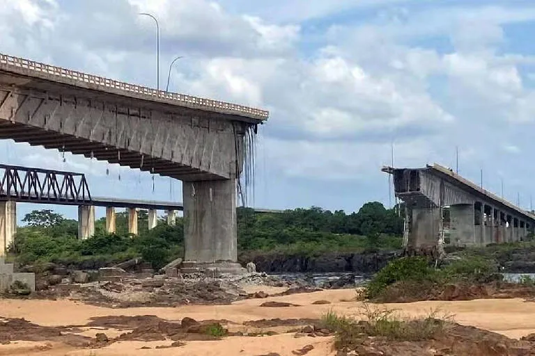  Desabamento de ponte no TO: 11 mergulhadores atuarão em buscas no rio