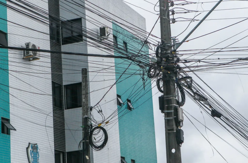  Prefeitura acionará a Justiça para telefônicas fazerem manutenção de pontos de conexão em via pública