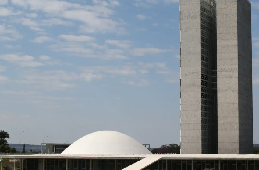  Senado solicita que Dino autorize liberação de recursos de emendas parlamentares