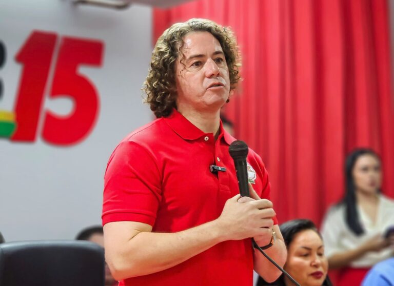  Senador Veneziano pode assumir ministério no governo Lula