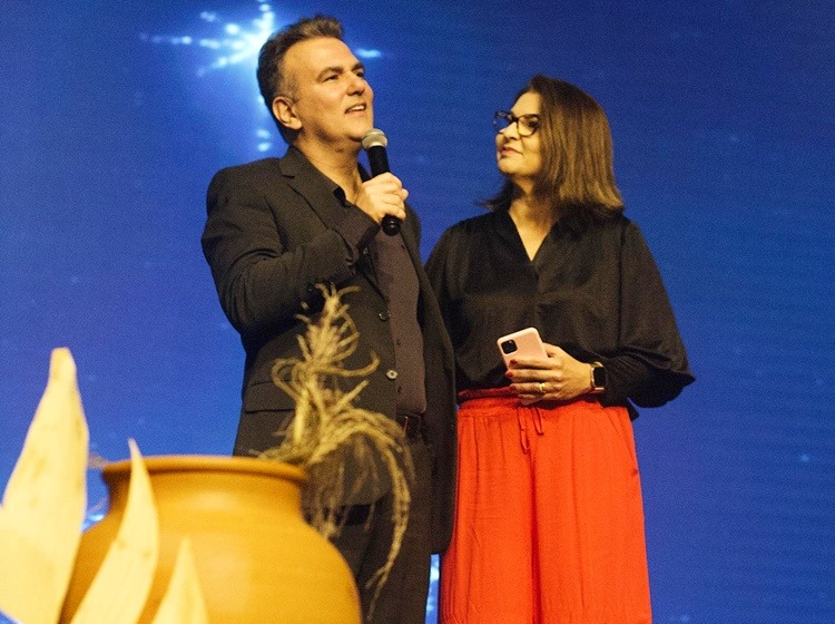 Pastor Sérgio e Samara Queiroz fazem palestra para casais no 1º Encontro Life 2025