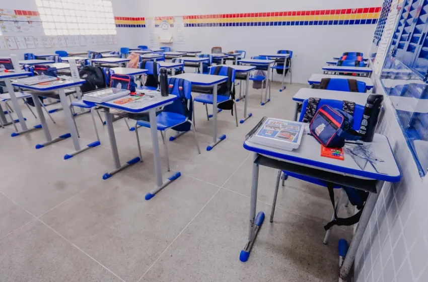 Lei garante prioridade de assentos na primeira fileira para alunos com autismo e síndrome de Down na Paraíba