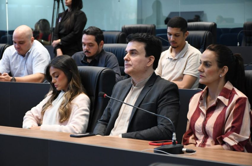 Jullya Costa recebe Menção Honrosa em solenidade na Câmara Municipal de João Pessoa