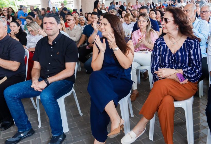 Primeira-dama de João Pessoa celebra o Dia do Servidor com momento de fé, cuidado e gratidão